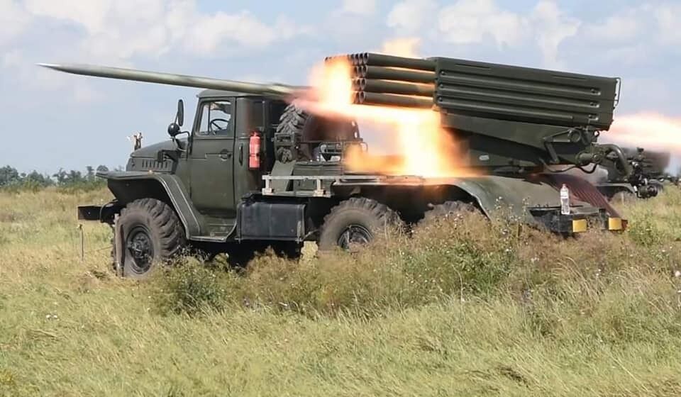 На востоке Украины враг продолжает наступление