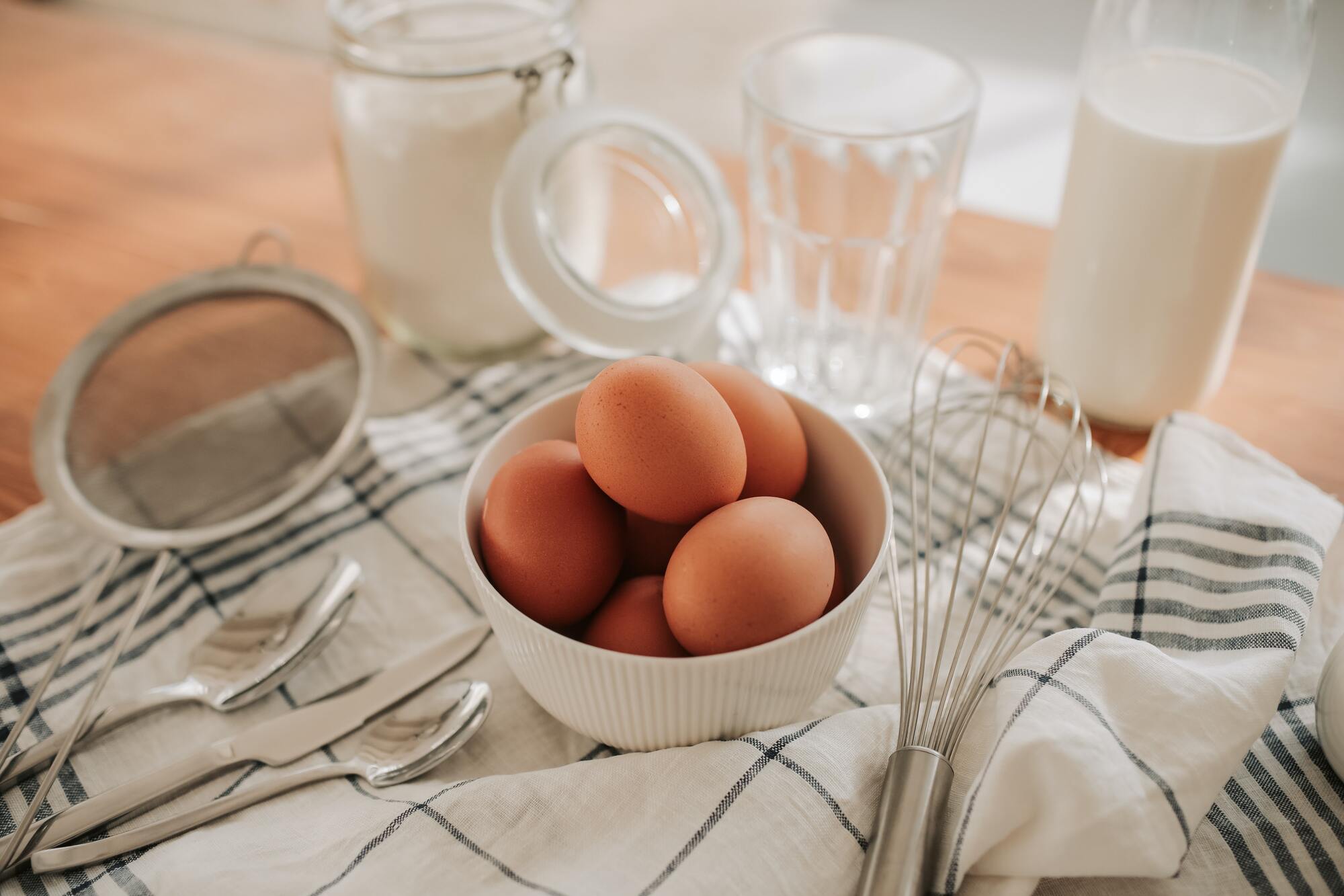 Чем можно вкусно нафаршировать яйца: топ-20 начинок