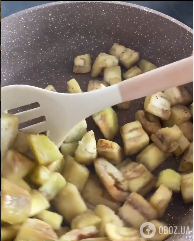 Обсмаження баклажанів на сковорідці