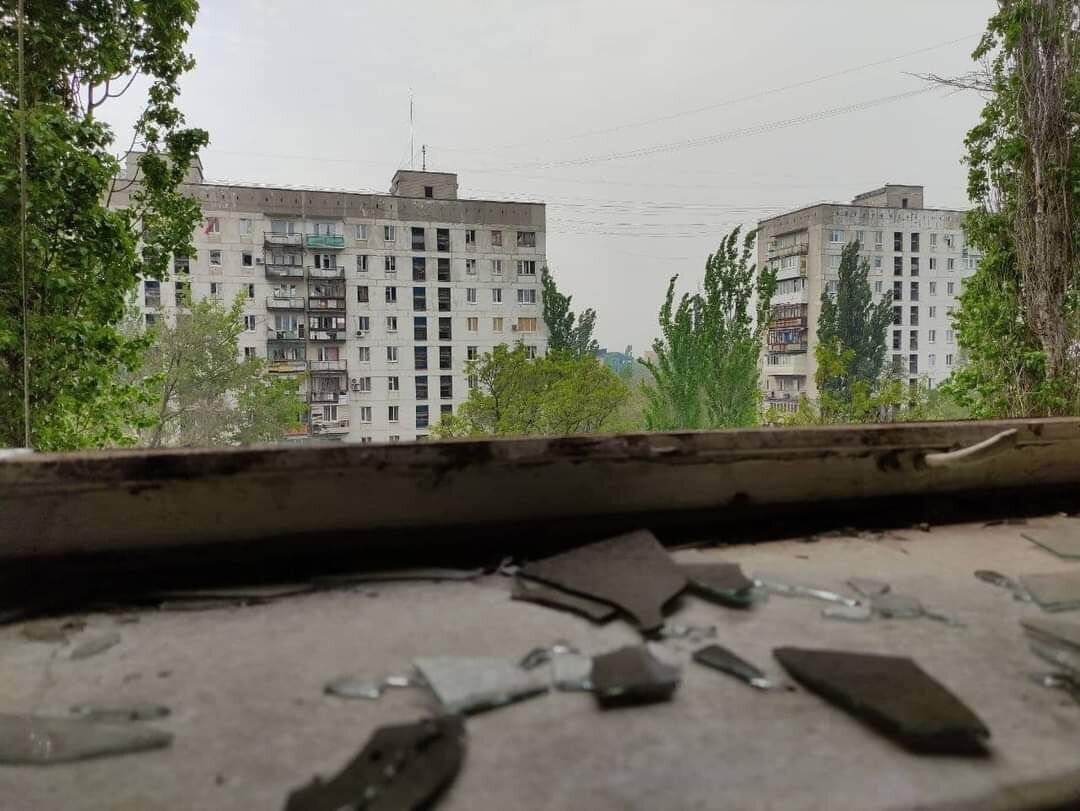 Войска РФ обстреливают жилые кварталы городов и сел на Луганщине