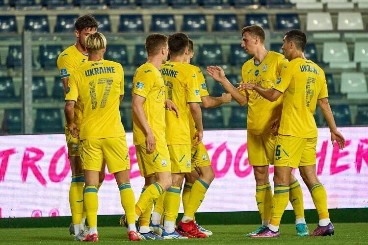 Россияне устроили травлю сборной Украины, призывая болеть за за Шотландию в матче ЧМ-2022