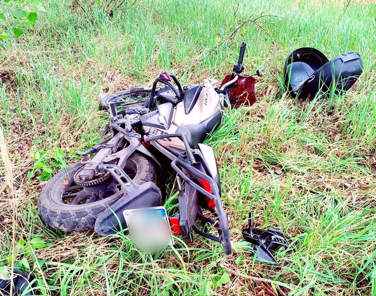Мотоциклист скончался на месте аварии.