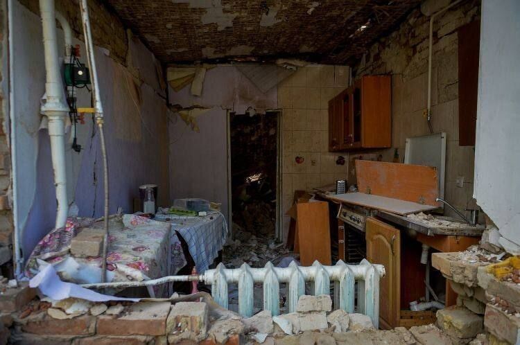 Оккупанты разрушили дом украинок.