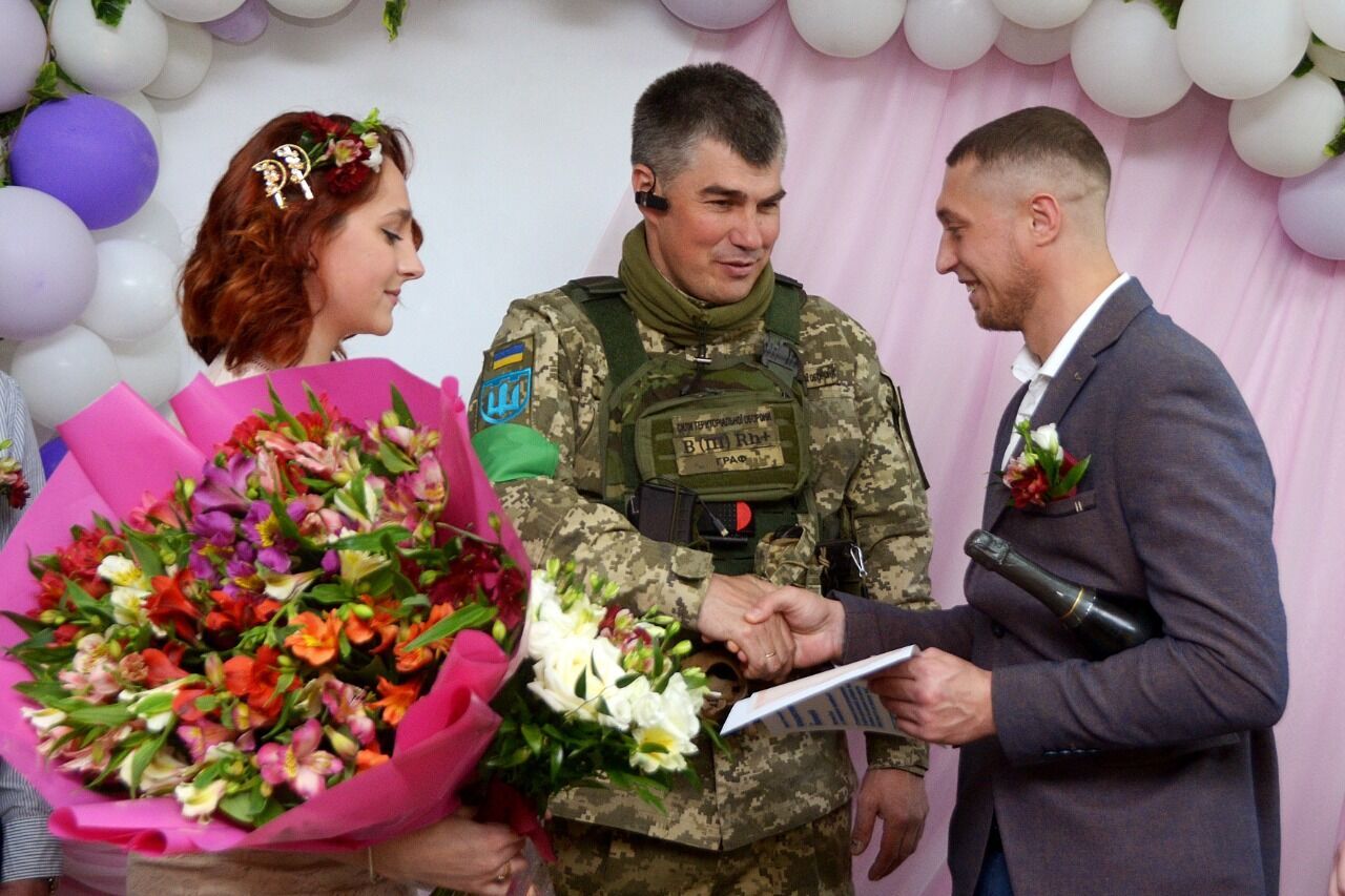 Свадьбу влюбленные сыграли в Харькове