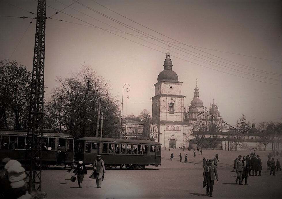 Михайлівський монастир у 1930-х роках.