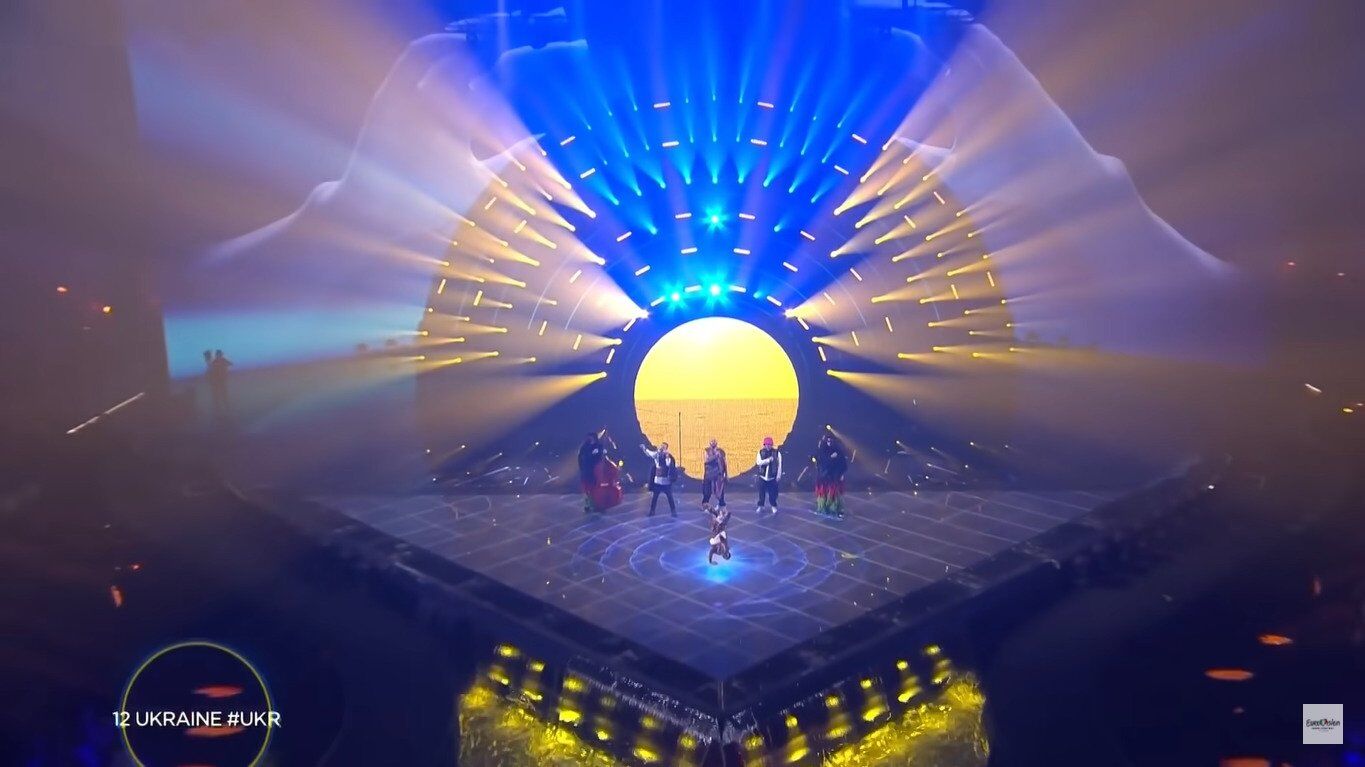 Kalush Orchestra на сцені Євробачення-2022.