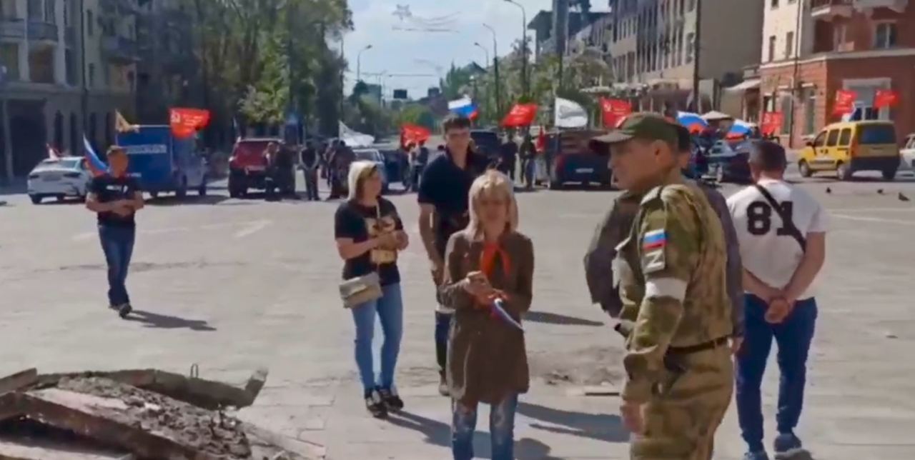 "Автопробег волонтеров" в Мариуполе