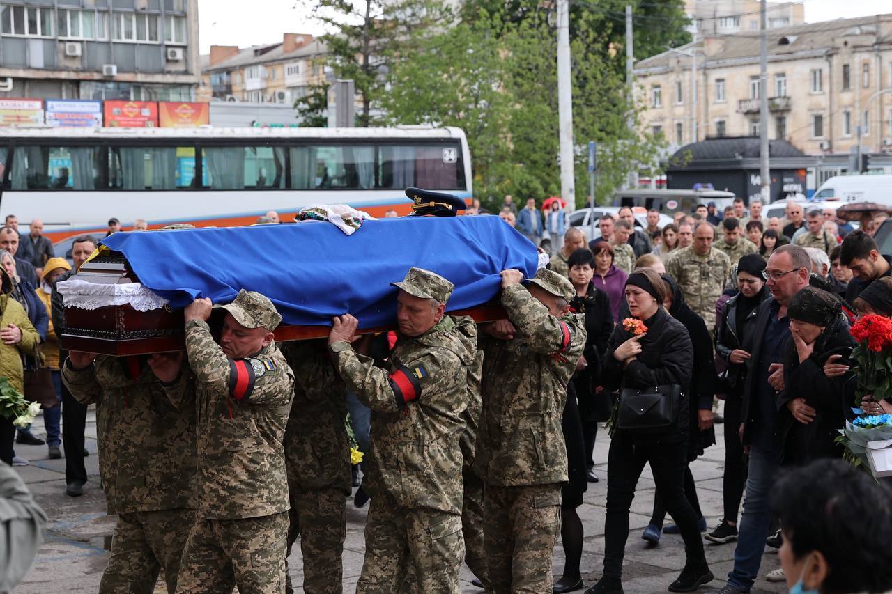В Виннице попрощались с двумя летчиками-героями, отдавшими жизни за Украину
