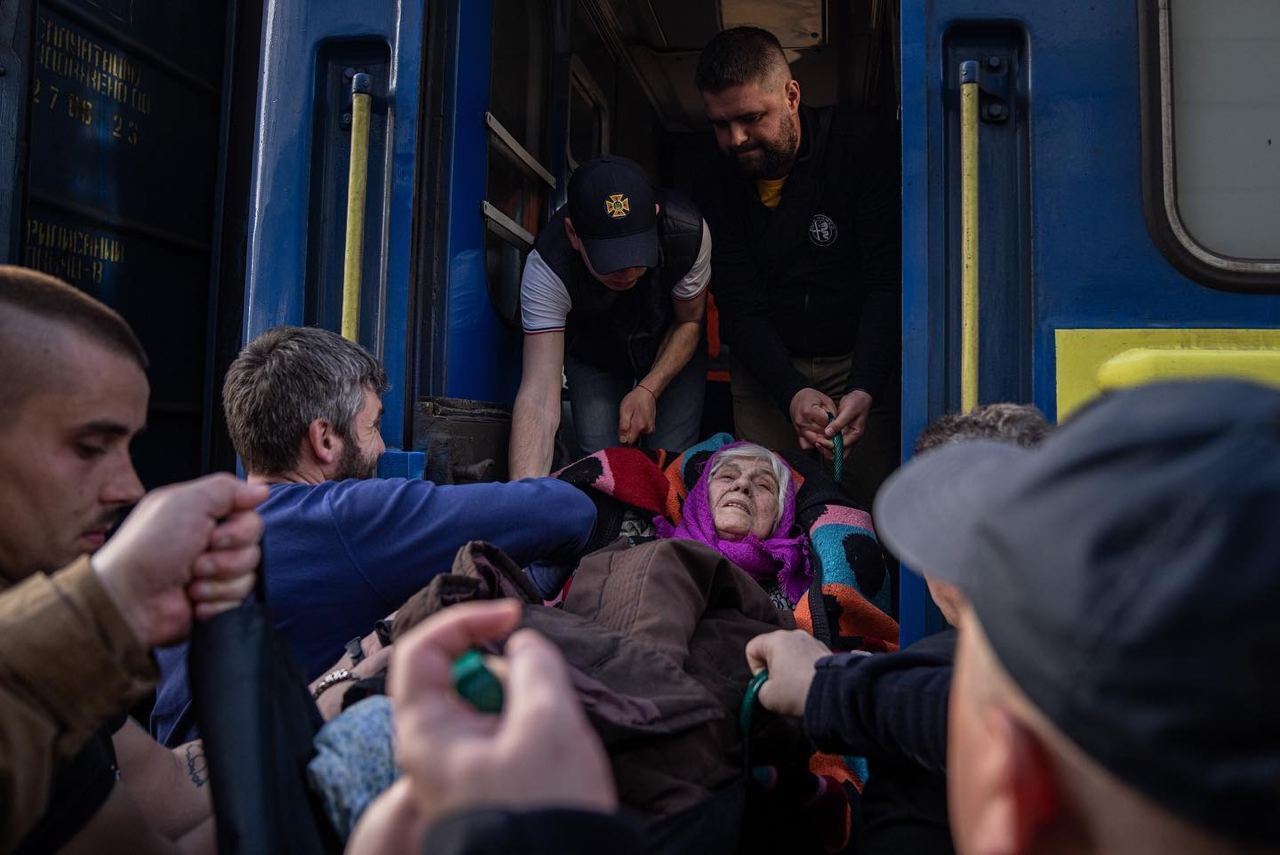 Евакуація мирних громадян