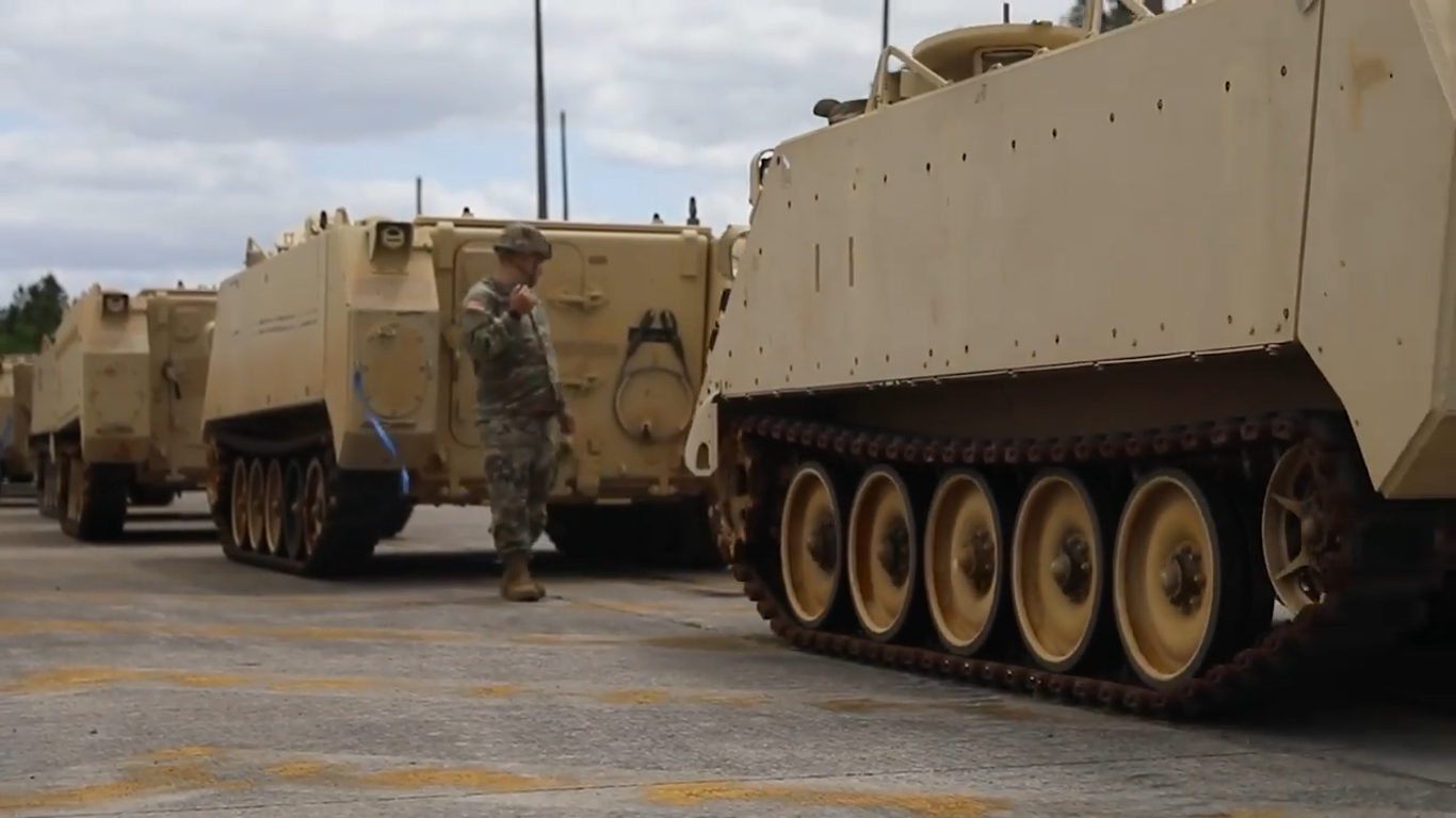 США отправят Украине бронетранспортеры M113