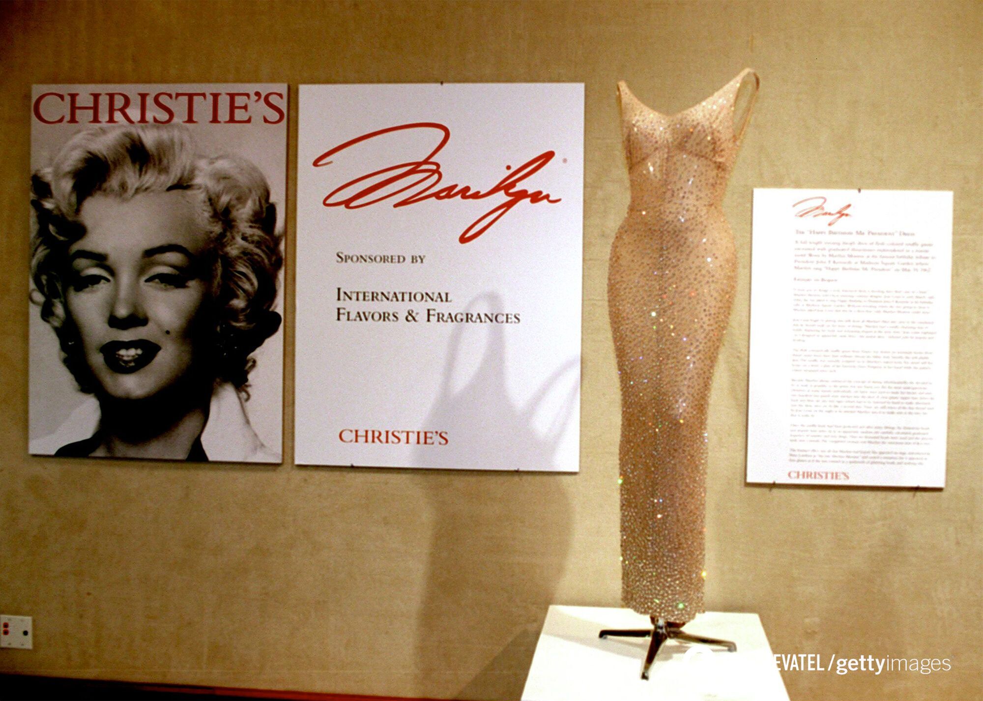 Платье Монро было выставлено в музее
