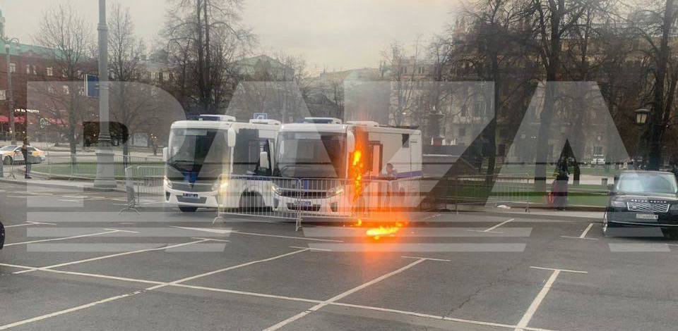 Огонь на автобусе