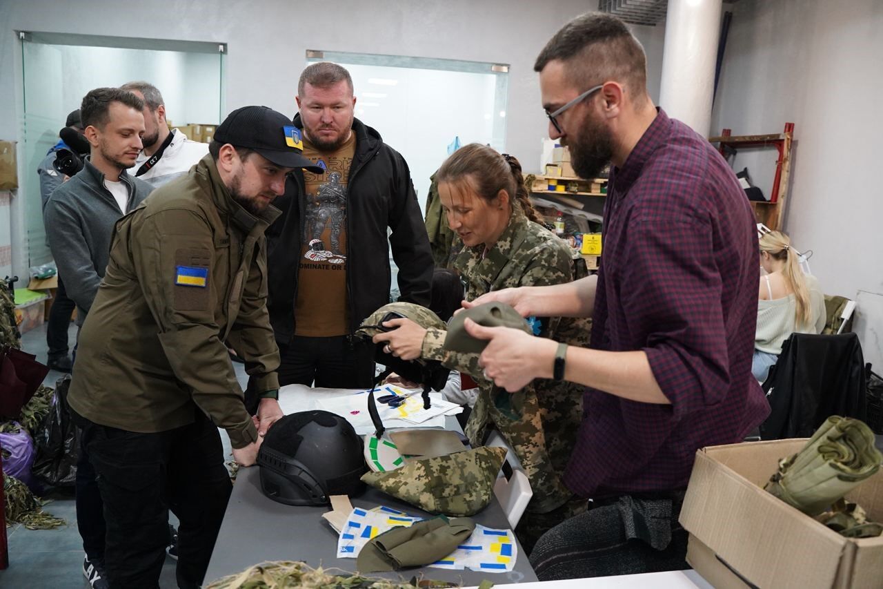 Более сотни волонтеров "Обороны Полтавы" снабжают лекарствами военных – ОП