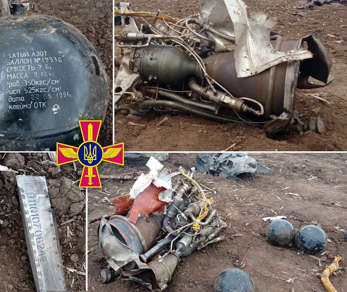 Украинские зенитные ракетные войска в течение 30 мая сбили две вражеские ракеты.