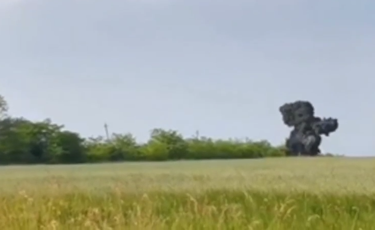 На Одещині штормом винесло на узбережжя ворожу міну. Відео