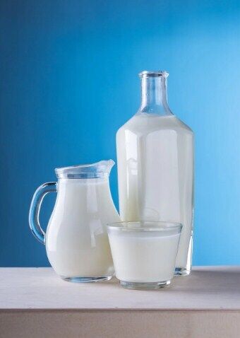 Яке молоко обрати для згущеного молока