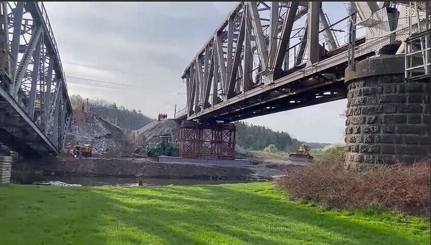 Восстановление моста в Ирпене.