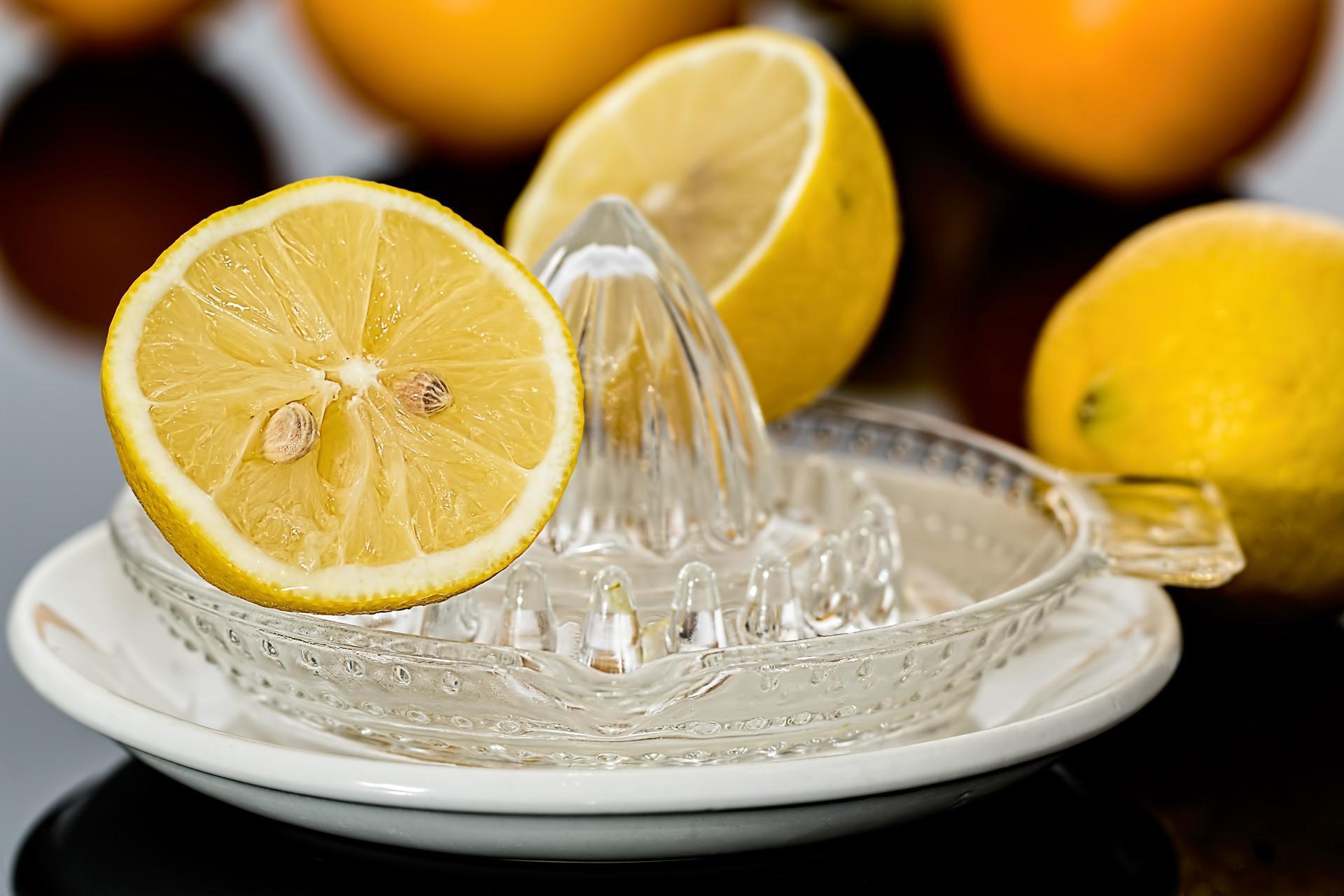 Лимон для чищення дощок