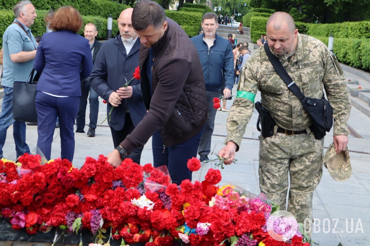 Как в Киеве отмечают 9 мая.