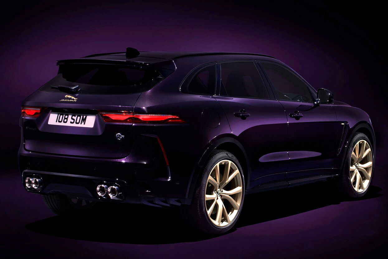 Jaguar F-Pace SVR Edition 1988 оснащений 5-літровим компресорним двигуном V8