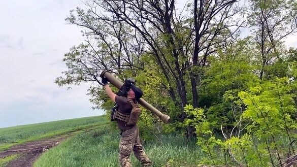 Военный навсегда "приземляет вражеских птичек" с помощью ПЗРК "Starstreak"