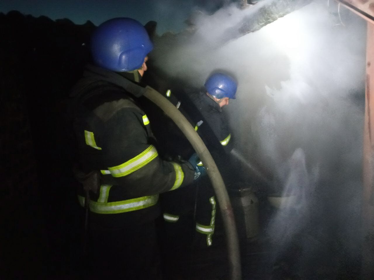 Рятувальники Харківщини добу гасили пожежі через російські обстріли