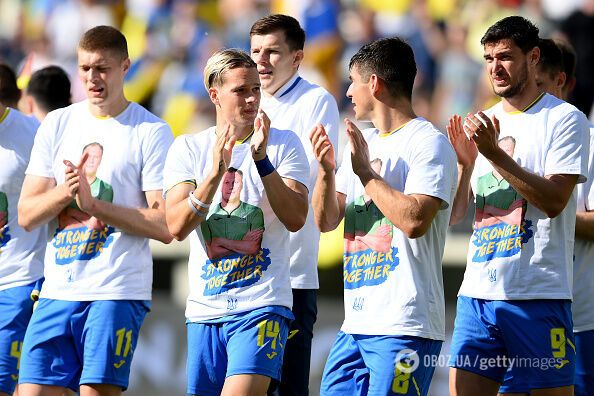 Збірна України у футболках із зображенням Пятова