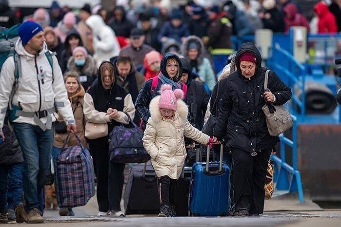 Украинцы массово выезжали за границу.