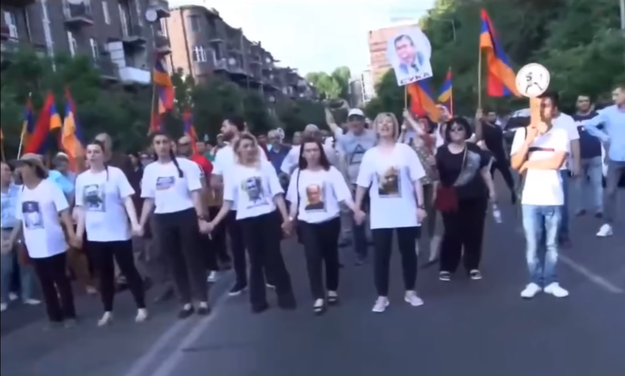 Протест из-за приезда Лаврова в Ереване