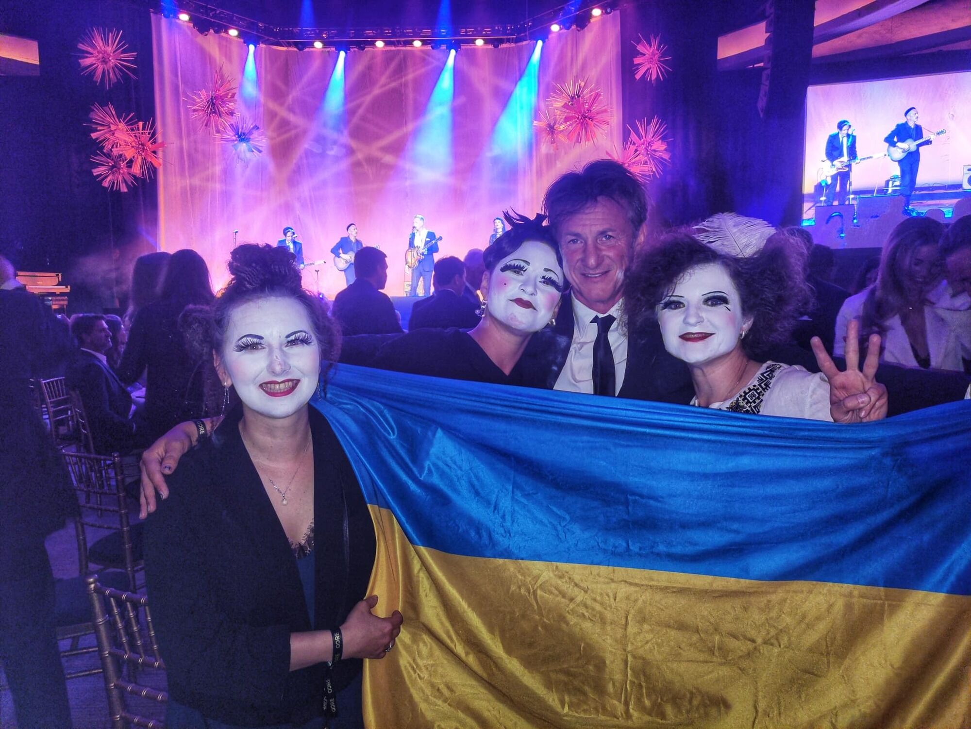 На благотворительном концерте Шона Пенна собрали больше $1млн на помощь Украине