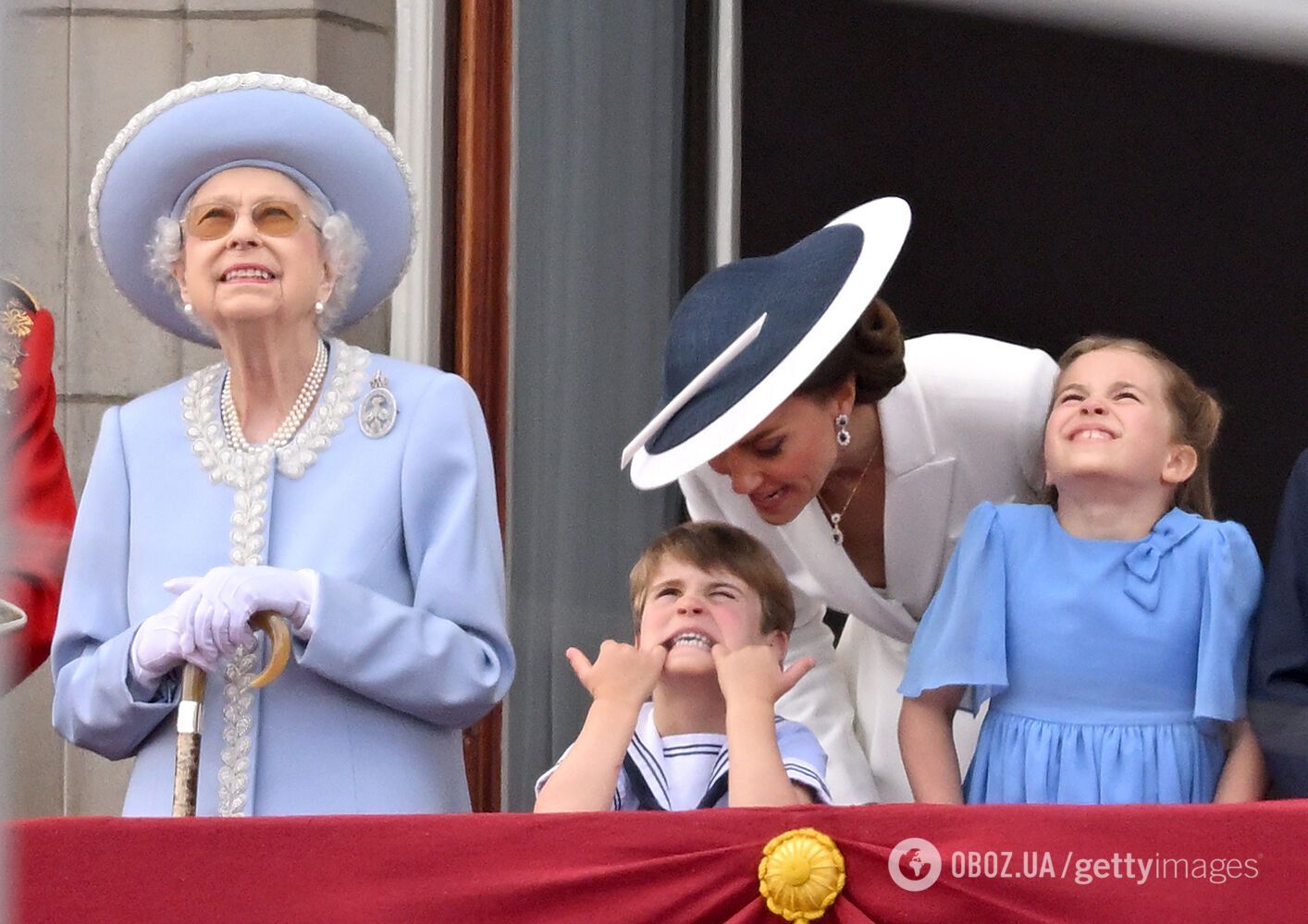 Кейт Миддлтон и принц Уильям прокомментировали поведение 4-летнего сына, укравшего праздник у королевы