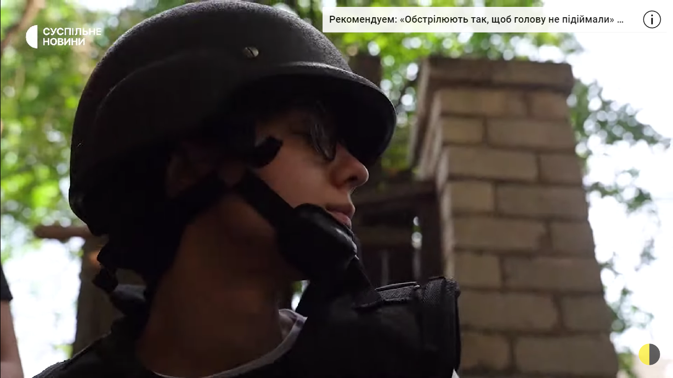 Корреспонденты попали под обстрел в Лисичанске