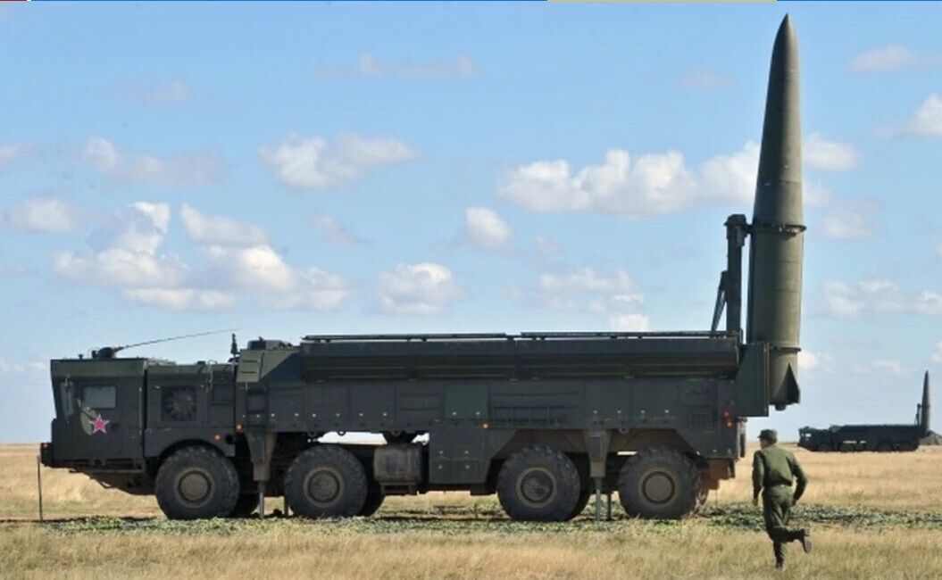 Российский оперативно-тактический ракетный комплекс "Искандер".