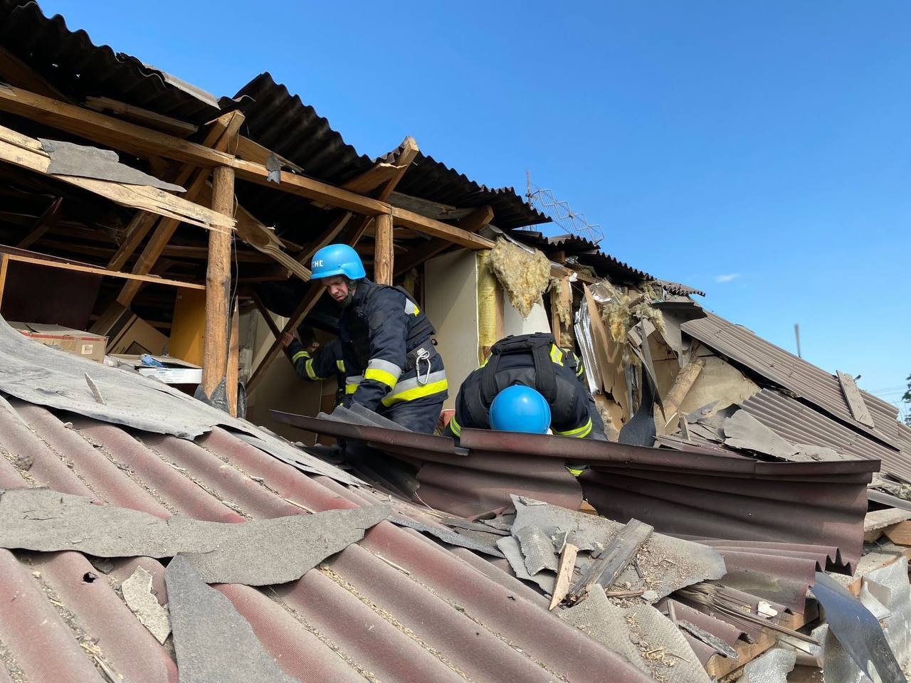 Внаслідок обстрілу пошкоджено житловий будинок.