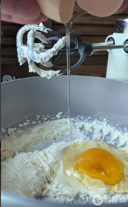 Пирог с ревенем: как сделать начинку сладкой и мягкой