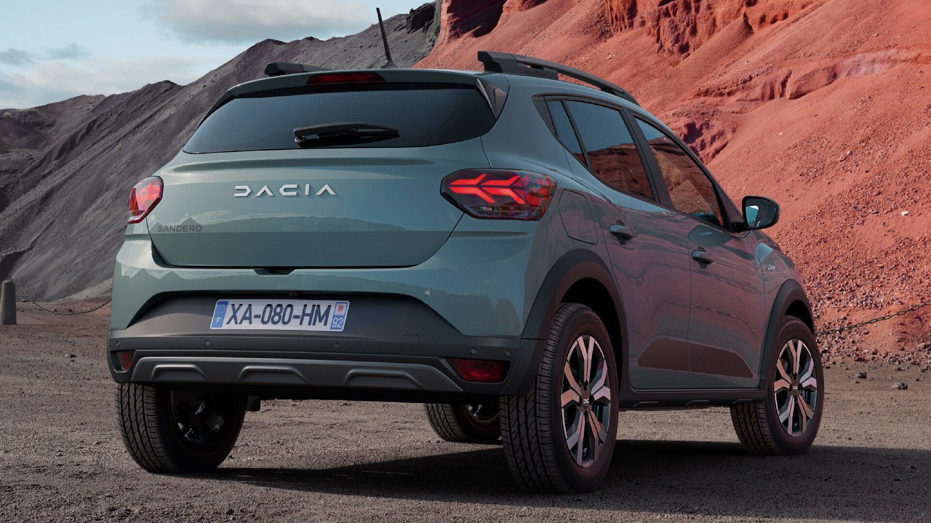 Публічний дебют оновлених моделей відбудеться на автошоу у Парижі