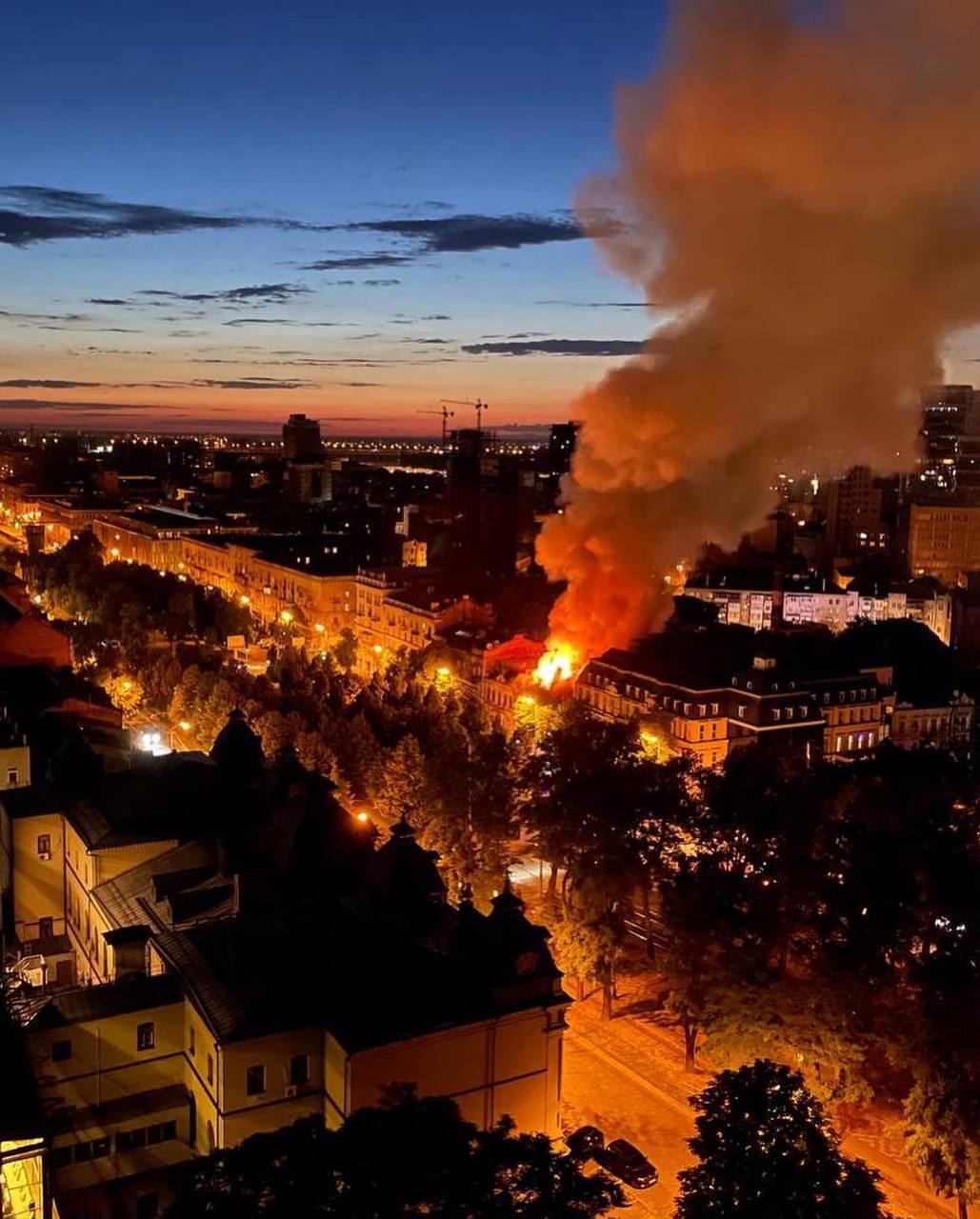 Пожар в Днепре на проспекте Дмитрия Яворницкого