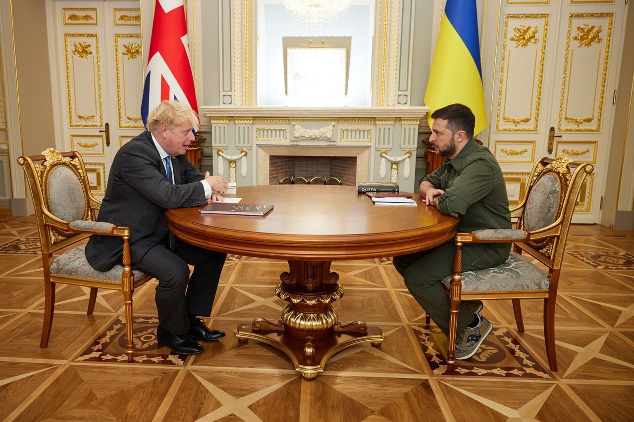 Это уже второй визит Джонсона в Украину с начала полномасштабного вторжения России