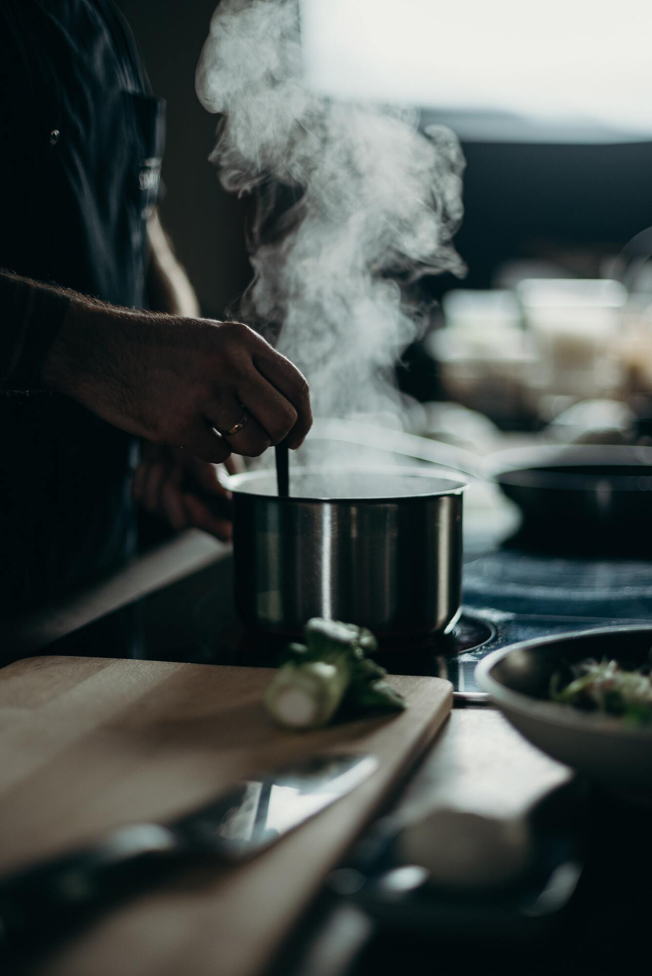 В якому посуді не можна готувати варення: пояснюємо причини 