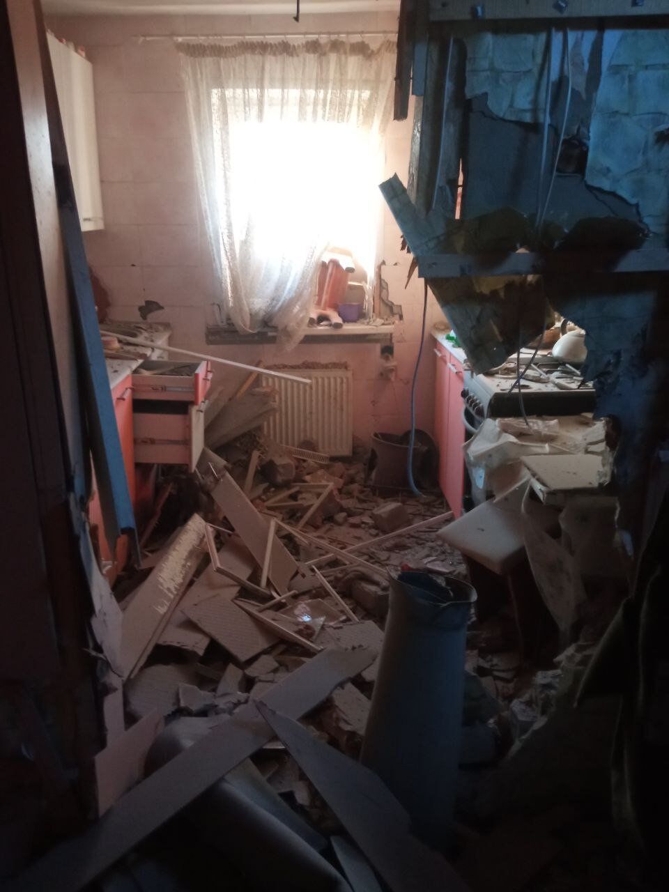 На Харківщині під вогонь окупантів потрапив житловий будинок