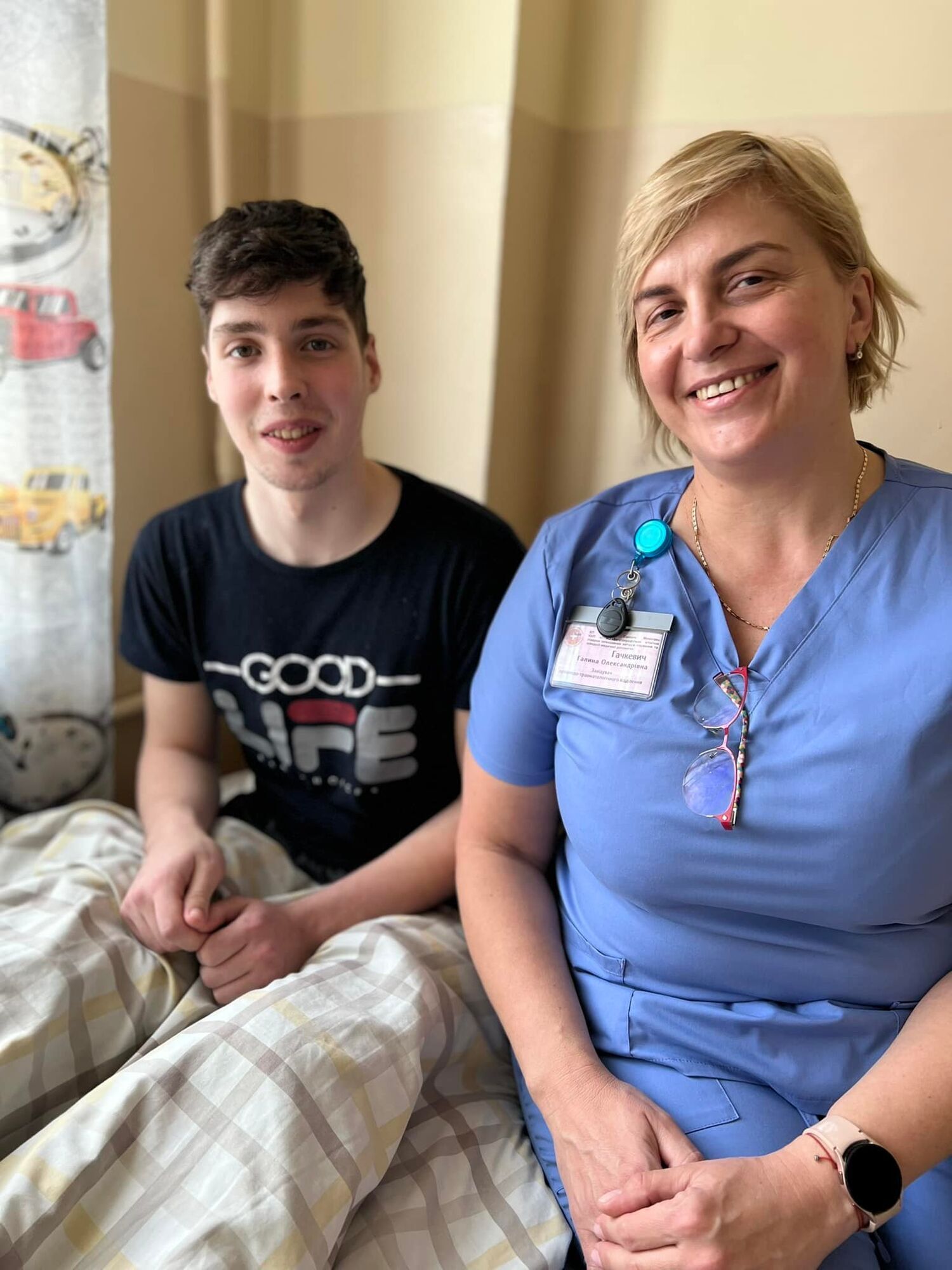 Львовские врачи спасли 17-летнего волонтера из Северодонецка