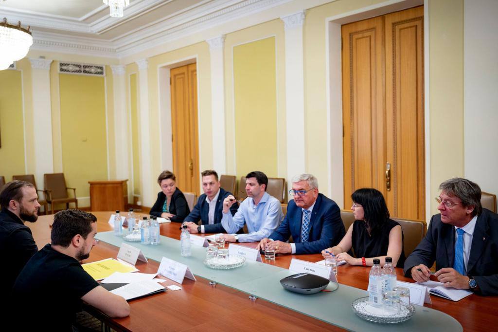 Австрия поможет Украине в восстановлении Бучи и Бородянки: Кирилл Тимошенко рассказал о переговорах