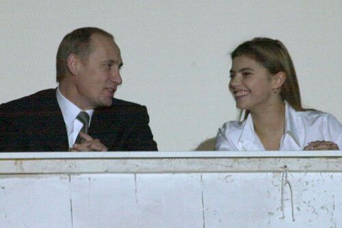 Кабаева якобы беременна от Путина