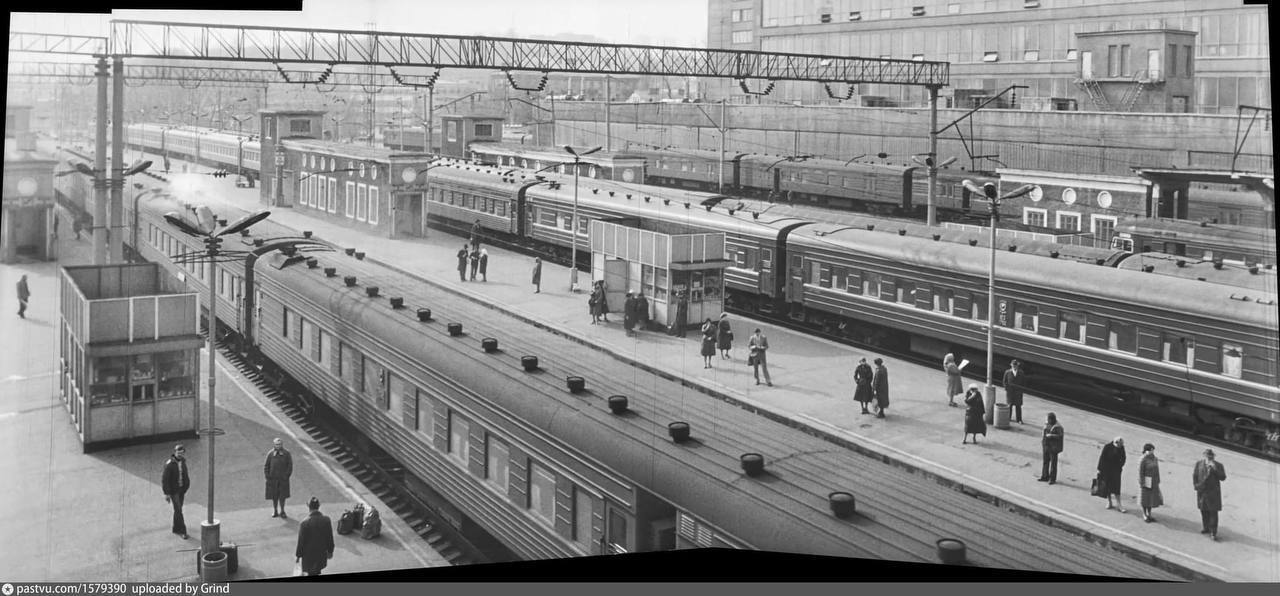 Перроны киевского вокзала.