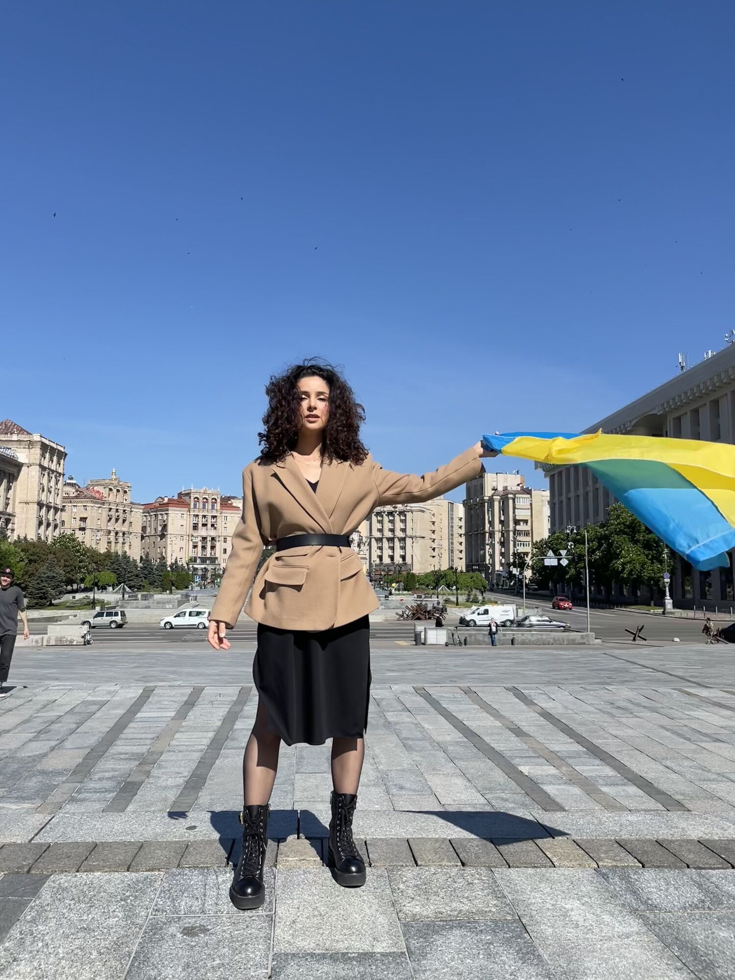 Артистика собирает средства от выступлений для Украины