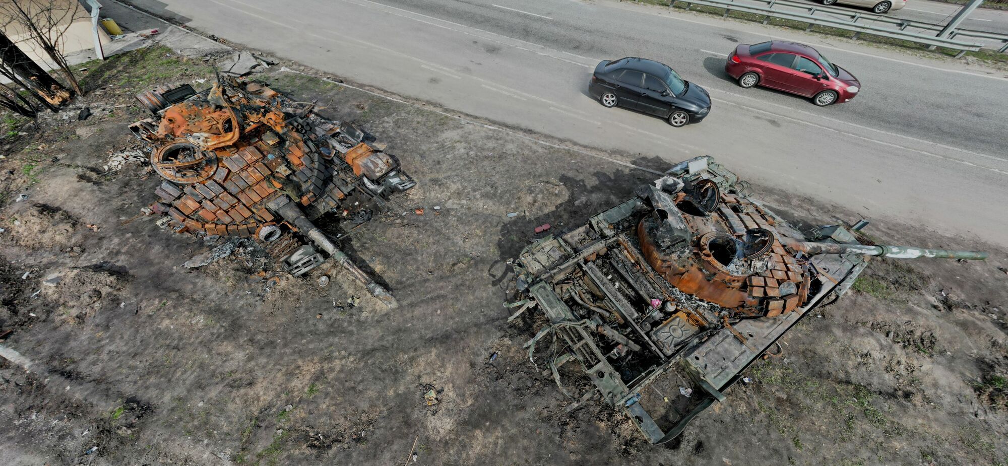 Знищені російські танки.