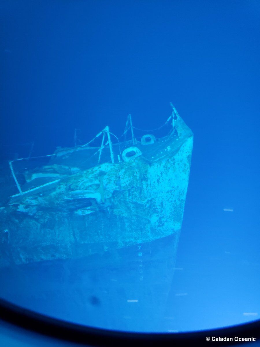 Ученые обследовали DE-413 при помощи подводных камер