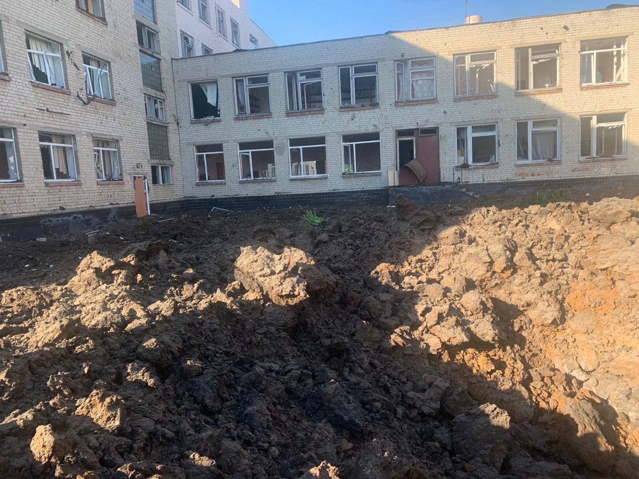 В Харькове ракета упала во дворе школы