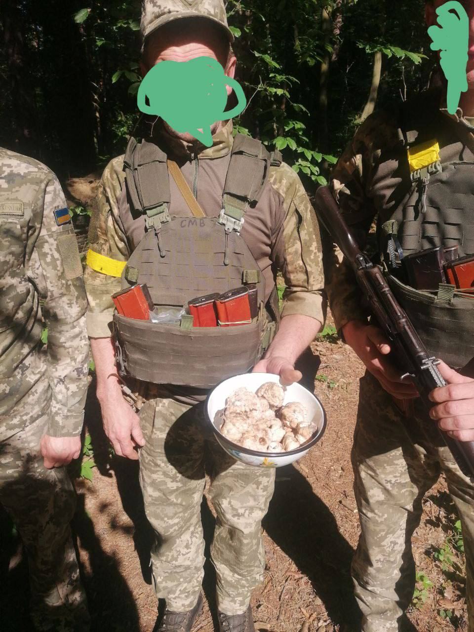 Украинские военные обнаружили трюфели на Львовщине.