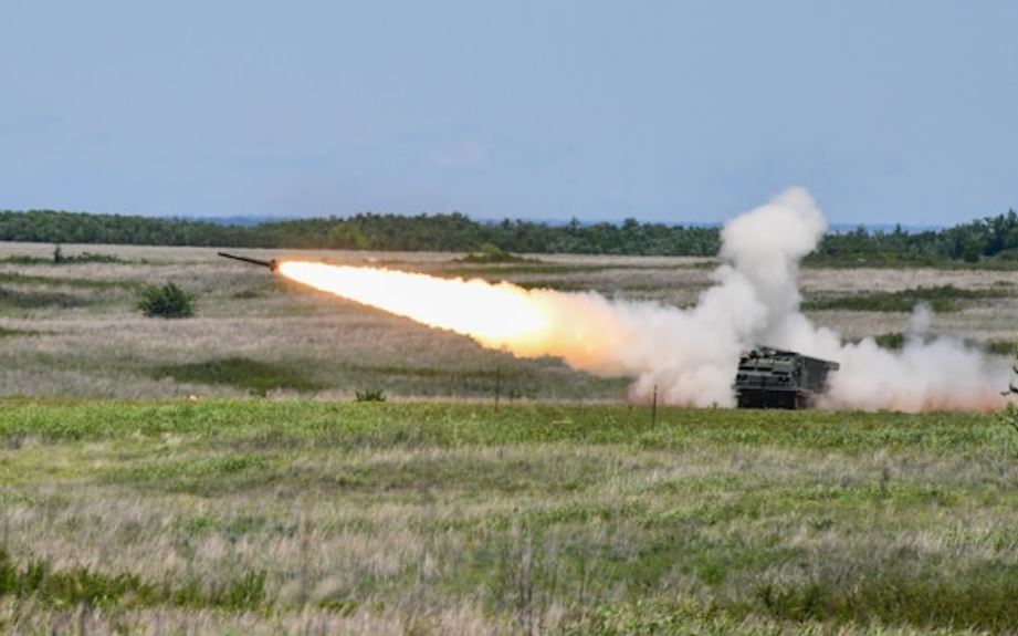 Норвегия передаст Украине три ракетные системы MLRS M270 и 5 тыс. гранат